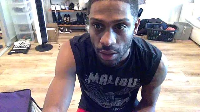 Snapshot of mileshighclub420 chatting on 11, 2, 2025 mileshighclub420 online show from 11, 2, 2025