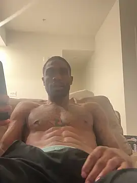 Snapshot of mileshighclub420 chatting on 17, 3, 2025 mileshighclub420 online show from 17, 3, 2025