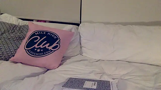 Snapshot of mileshighclub420 chatting on 10, 11, 2025 mileshighclub420 online show from 10, 11, 2025