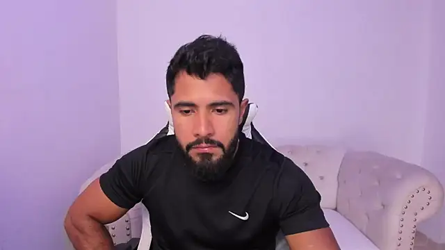 Santiago huntt online show from 9, 2, 2026