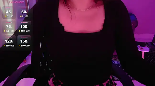 Snapshot of Mitikaa chatting on 9, 3, 2025 Mitikaa online show from 9, 3, 2025