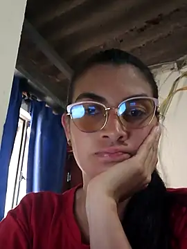 blue and whithe online show from 30, 3, 2026