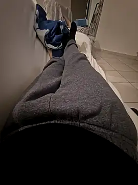 Snapshot of ziotony98 chatting on 9, 11, 2025 ziotony98 online show from 9, 11, 2025