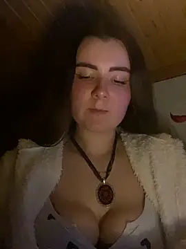 mewKate online show from 15, 4, 2026