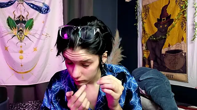 Hyeon Jin online show from 19, 1, 2025