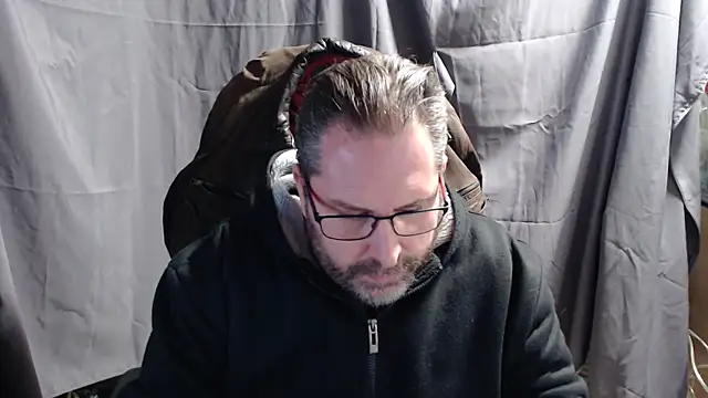 Snapshot of Streamlove77 chatting on 5, 2, 2025 Streamlove77 online show from 5, 2, 2025