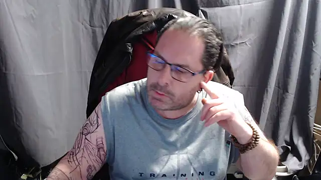 Snapshot of Streamlove77 chatting on 14, 2, 2025 Streamlove77 online show from 14, 2, 2025