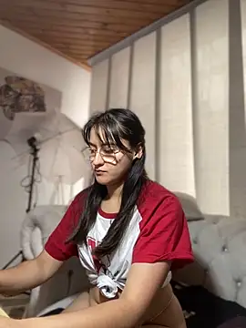 Snapshot of Camila_pinkk chatting on 2, 2, 2025 Camila pinkk online show from 2, 2, 2025