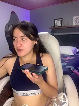 Snapshot of Camila_pinkk chatting on 25, 2, 2025 Camila pinkk online show from 25, 2, 2025