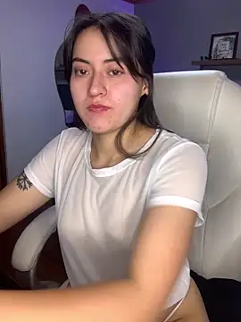 Snapshot of Camila_pinkk chatting on 27, 2, 2025 Camila pinkk online show from 27, 2, 2025