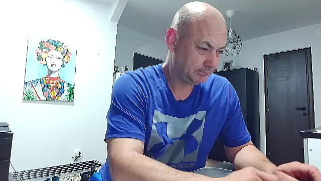 adryanyou46 online show from 27, 4, 2026