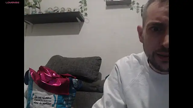 Snapshot of wawarruis chatting on 7, 3, 2025 wawarruis online show from 7, 3, 2025