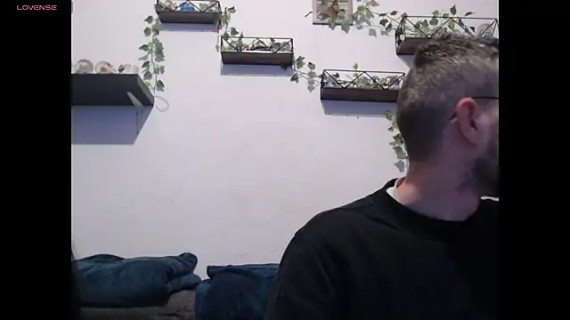 Snapshot of wawarruis chatting on 15, 3, 2025 wawarruis online show from 15, 3, 2025