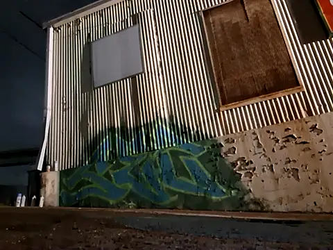 hesjustafriend online show from 19, 4, 2026