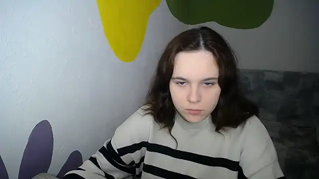 Snapshot of mini_girly chatting on 4, 12, 2025 mini girly online show from 4, 12, 2025