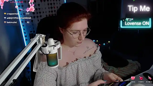 LesyaOxi online show from 4, 2, 2025