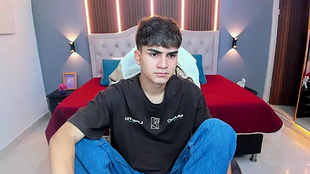 Tommy18   online show from 13, 2, 2026