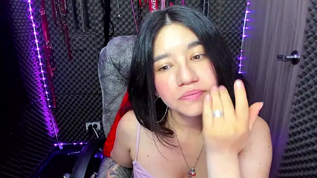 Snapshot of lilihot_ chatting on 19, 2, 2025 lilihot  online show from 19, 2, 2025