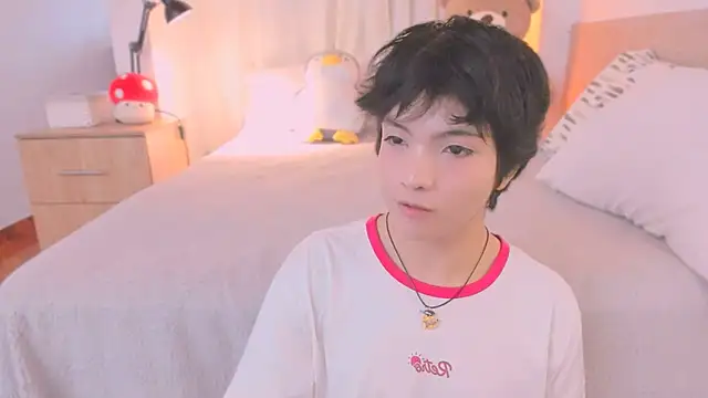 AllanYong18 online show from 19, 2, 2026