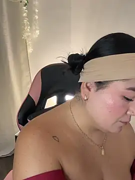 karla hotgirl online show from 3, 3, 2026