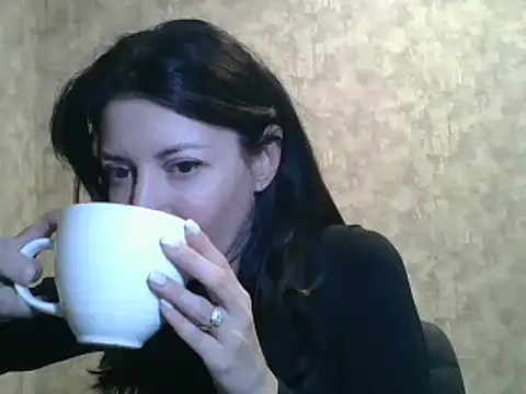 LissaBlossom online show from 11, 2, 2025