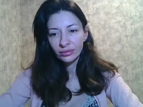 LissaBlossom online show from 8, 3, 2025