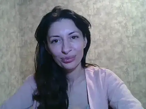 LissaBlossom online show from 8, 3, 2025