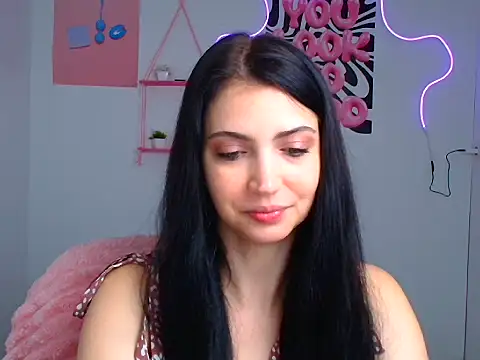 Snapshot of Amalia_amor chatting on 14, 10, 2025 Amalia amor online show from 14, 10, 2025