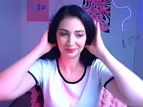 Snapshot of Amalia_amor chatting on 16, 10, 2025 Amalia amor online show from 16, 10, 2025