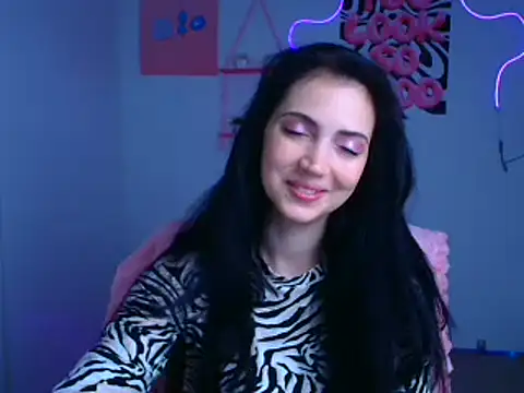 Snapshot of Amalia_amor chatting on 18, 10, 2025 Amalia amor online show from 18, 10, 2025