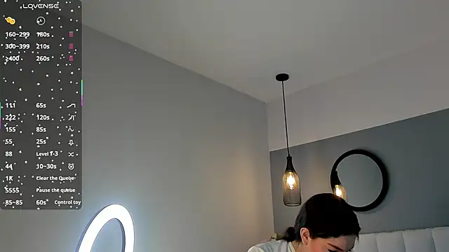 chelsea bolton  online show from 23, 3, 2026