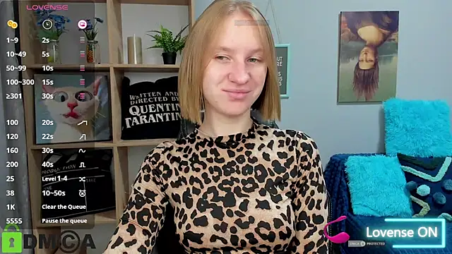 Snapshot of BeautyBlondy chatting on 10, 10, 2025 BeautyBlondy online show from 10, 10, 2025