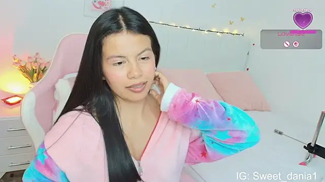 sweet dania  online show from 21, 9, 2025