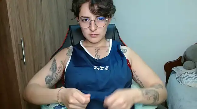 Snapshot of alex_parker07 chatting on 14, 1, 2025 alex parker07 online show from 14, 1, 2025