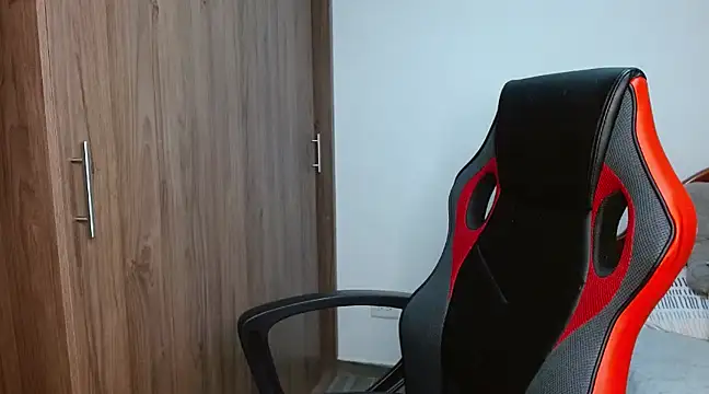 Snapshot of alex_parker07 chatting on 16, 1, 2025 alex parker07 online show from 16, 1, 2025