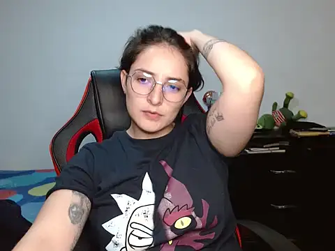 Snapshot of alex_parker07 chatting on 6, 2, 2025 alex parker07 online show from 6, 2, 2025