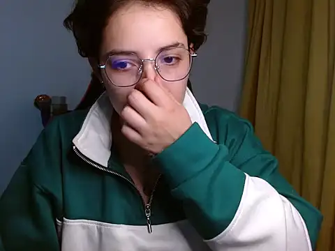 Snapshot of alex_parker07 chatting on 7, 2, 2025 alex parker07 online show from 7, 2, 2025