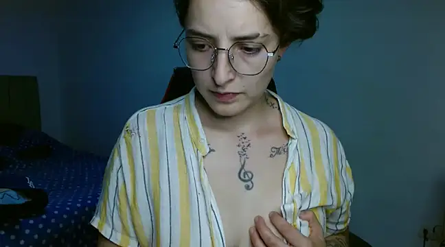 Snapshot of alex_parker07 chatting on 14, 2, 2025 alex parker07 online show from 14, 2, 2025