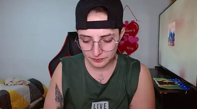 Snapshot of alex_parker07 chatting on 5, 3, 2025 alex parker07 online show from 5, 3, 2025