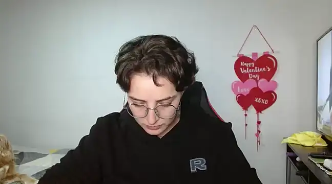 Snapshot of alex_parker07 chatting on 7, 3, 2025 alex parker07 online show from 7, 3, 2025