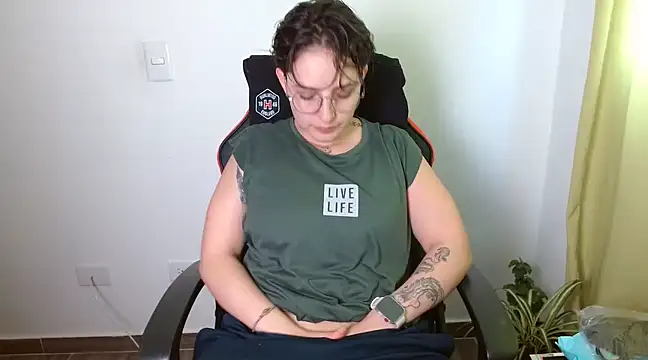 Snapshot of alex_parker07 chatting on 11, 3, 2025 alex parker07 online show from 11, 3, 2025