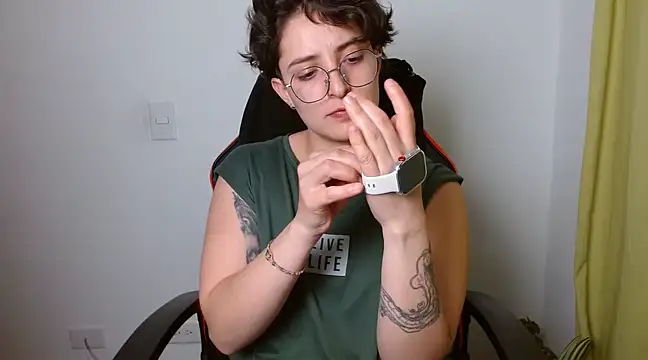 Snapshot of alex_parker07 chatting on 12, 3, 2025 alex parker07 online show from 12, 3, 2025