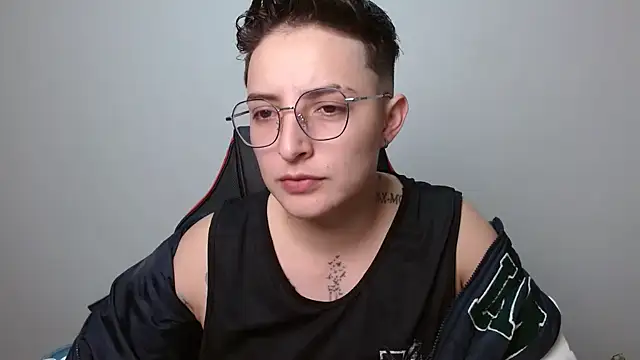 Snapshot of alex_parker07 chatting on 19, 9, 2025 alex parker07 online show from 19, 9, 2025