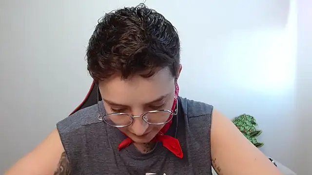 Snapshot of alex_parker07 chatting on 5, 10, 2025 alex parker07 online show from 5, 10, 2025