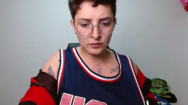 Snapshot of alex_parker07 chatting on 13, 10, 2025 alex parker07 online show from 13, 10, 2025