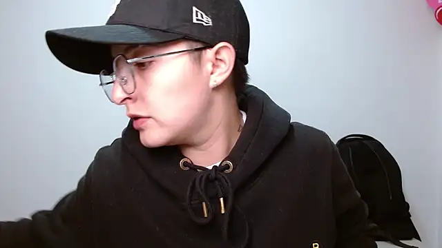 Snapshot of alex_parker07 chatting on 15, 10, 2025 alex parker07 online show from 15, 10, 2025