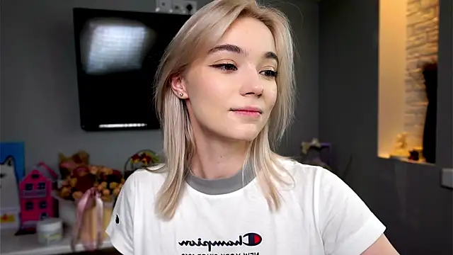 Snapshot of ileanacampbe chatting on 10, 2, 2025 ileanacampbe online show from 10, 2, 2025