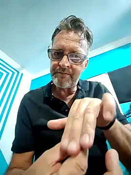 Snapshot of itsmeyes69 chatting on 29, 1, 2025 itsmeyes69 online show from 29, 1, 2025