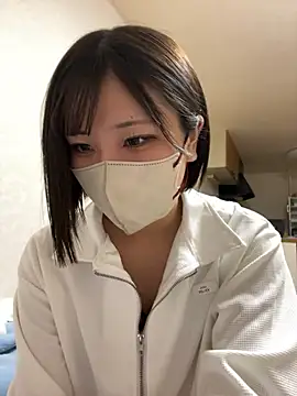 Snapshot of sakuchaaa_2525 chatting on 8, 10, 2025 sakuchaaa 2525 online show from 8, 10, 2025