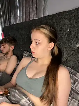 VioletxBlue online show from 10, 9, 2025